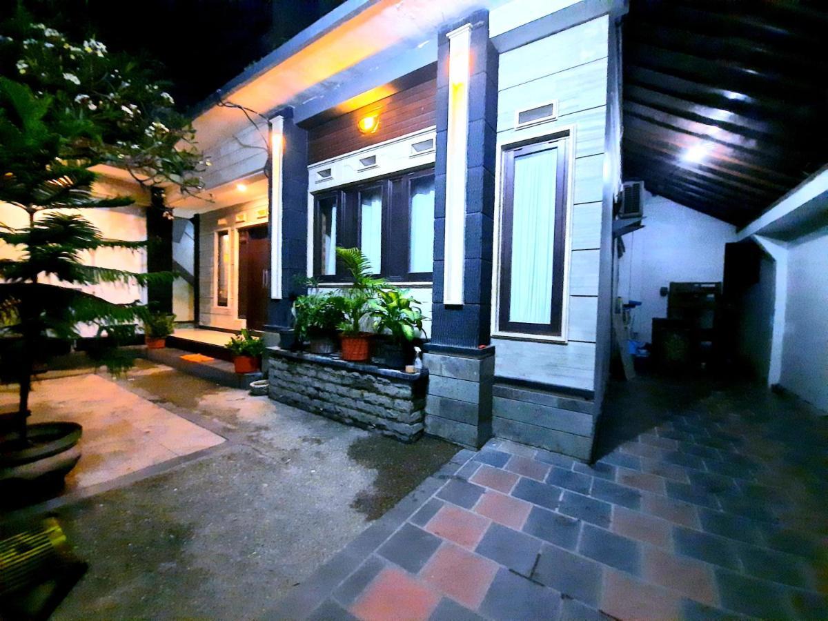 Ganggas Homestay Jimbaran Екстериор снимка