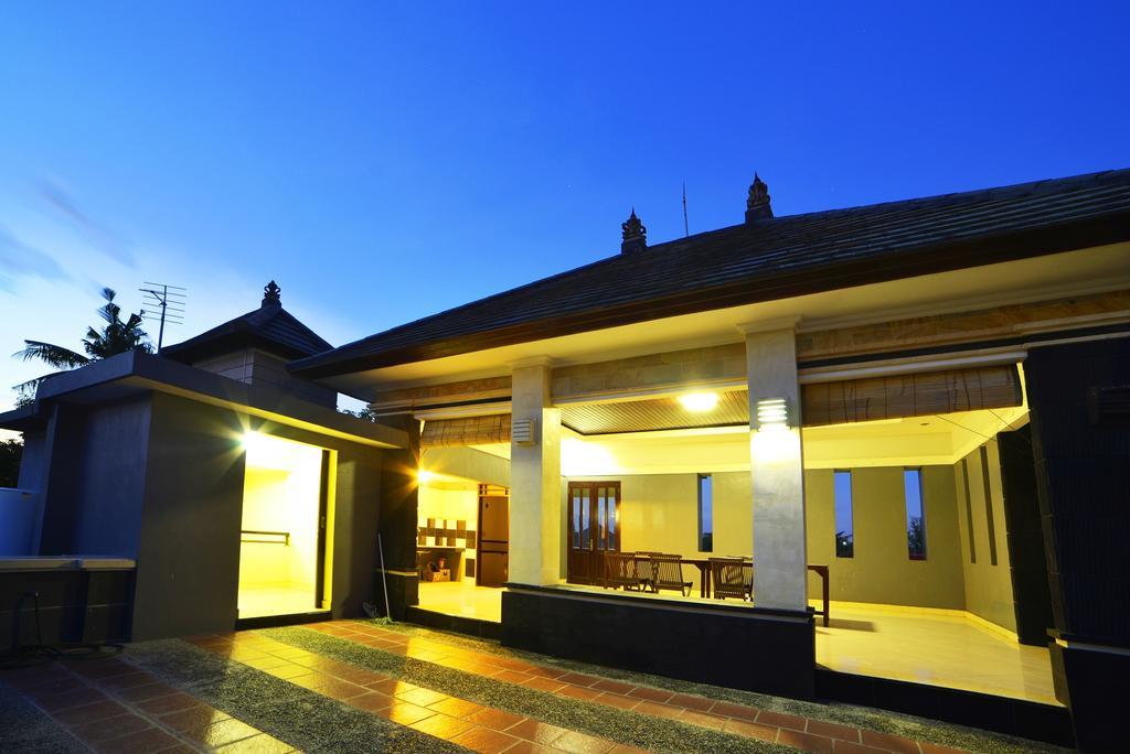 Ganggas Homestay Jimbaran Екстериор снимка