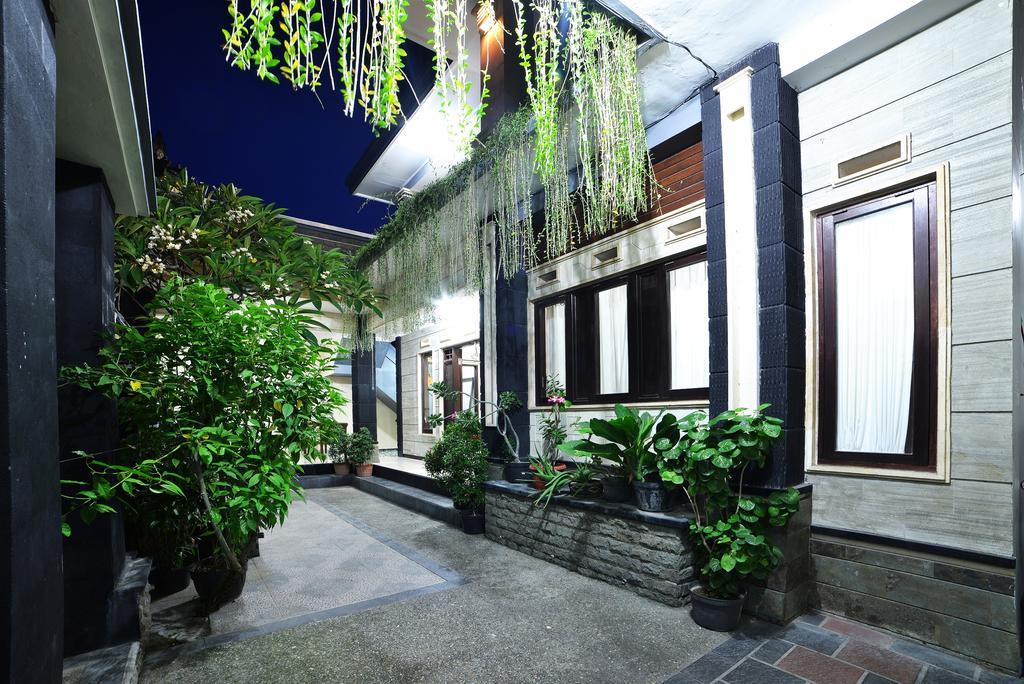 Ganggas Homestay Jimbaran Екстериор снимка